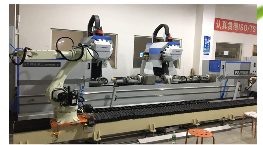 雙頭加工中心帶機器人