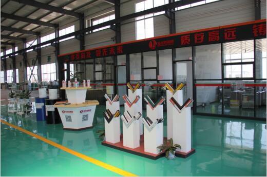 標(biāo)準(zhǔn)門窗生產(chǎn)車間-派克機器
