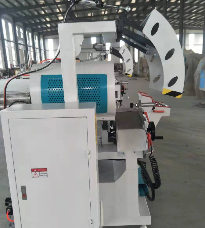 斷橋鋁門窗設(shè)備