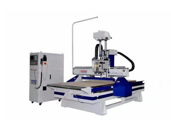 三軸數控加工中心